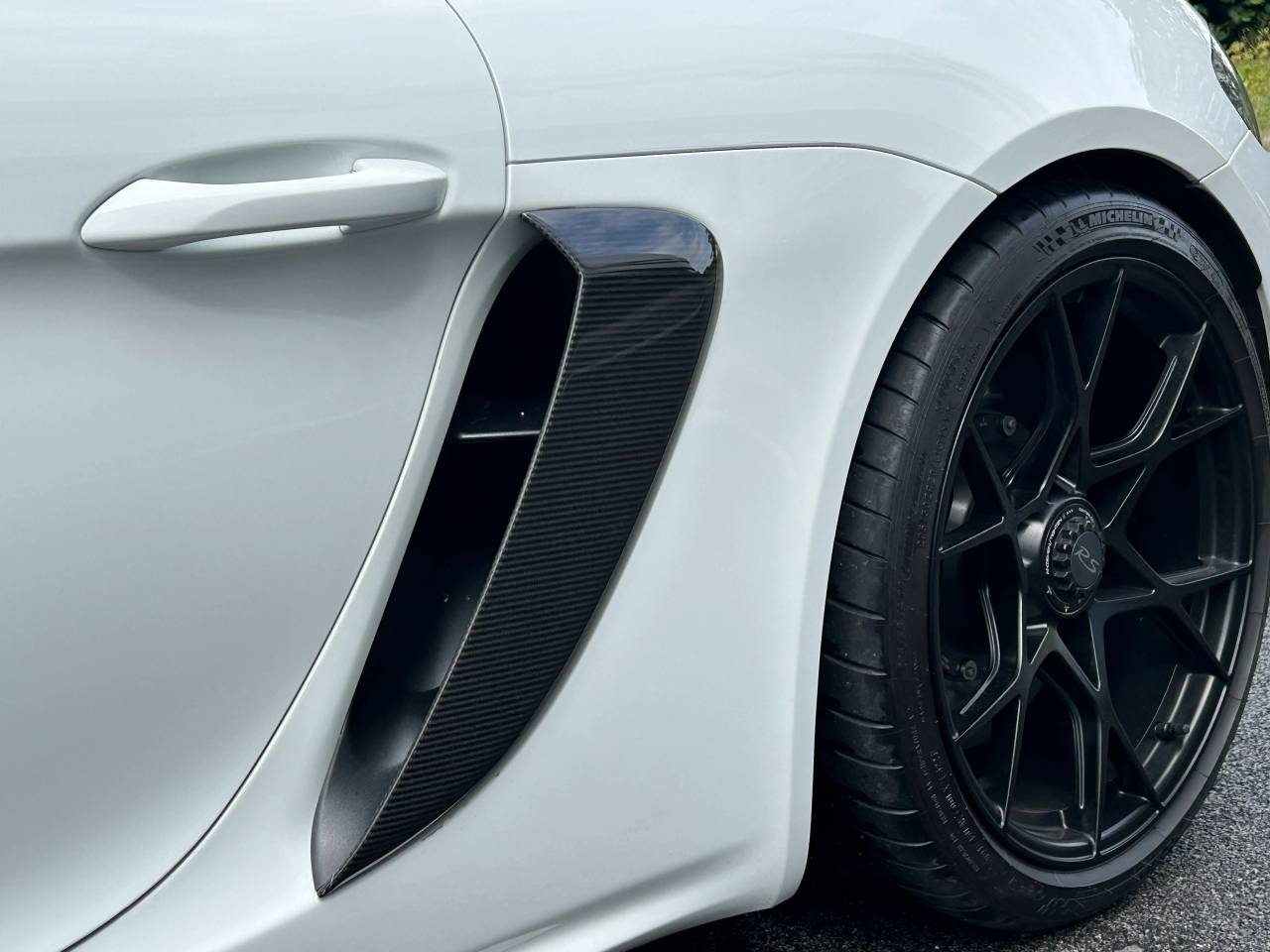 Used Porsche 718 Spyder 2024 for sale - 76110894: Photo 28