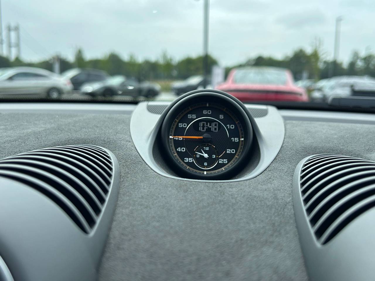 Used Porsche 718 Spyder 2024 for sale - 76110894: Photo 31