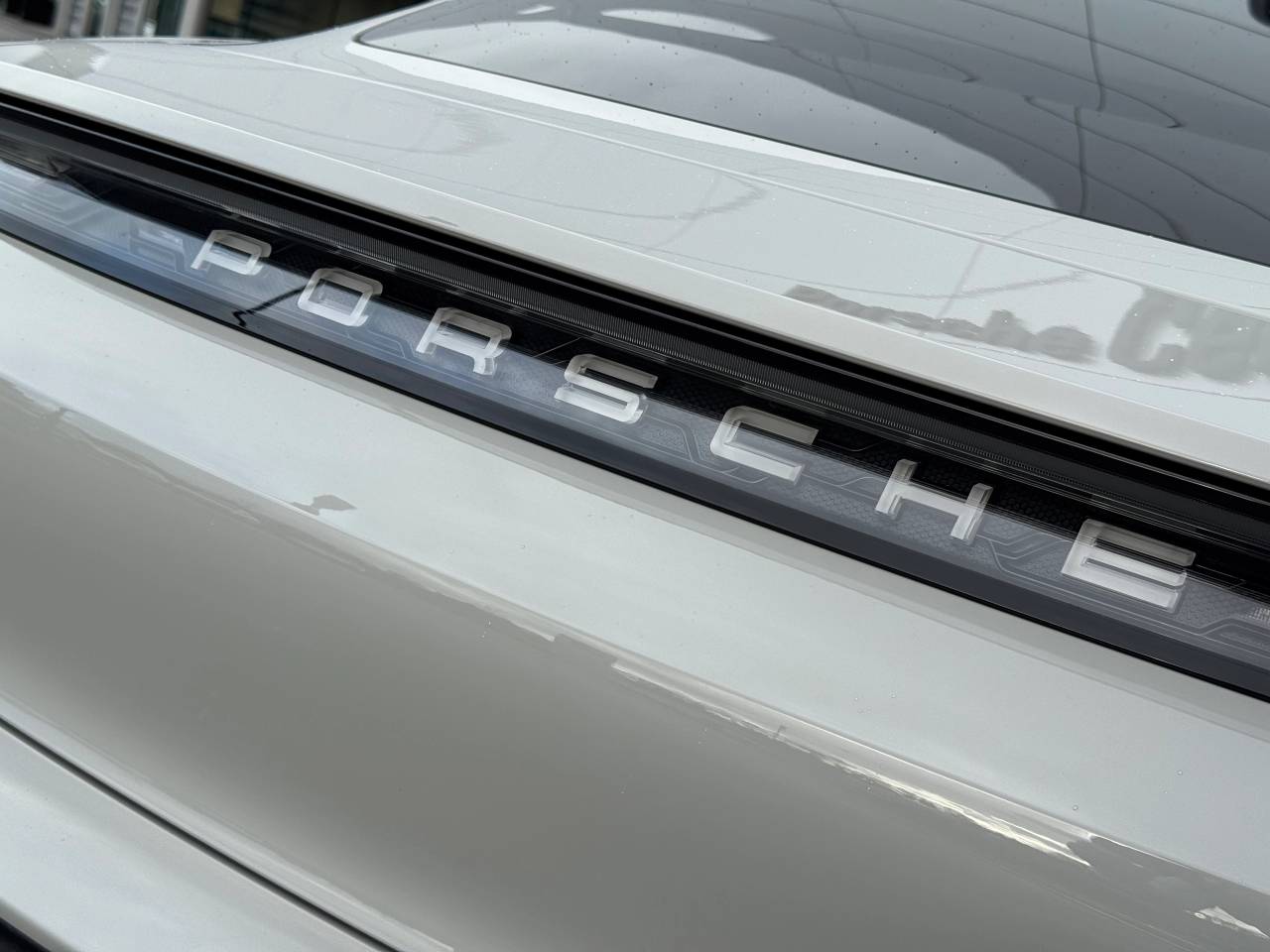 Used Porsche Taycan 2023 for sale - 77177184: Photo 12