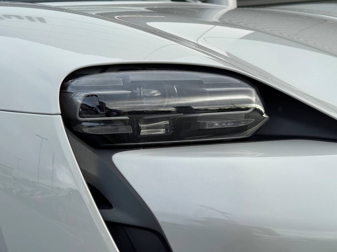 Used Porsche Taycan 2023 for sale - 77177184: Photo 18