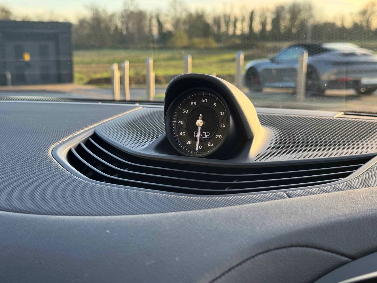 Used Porsche Taycan 2023 for sale - 77177184: Photo 25