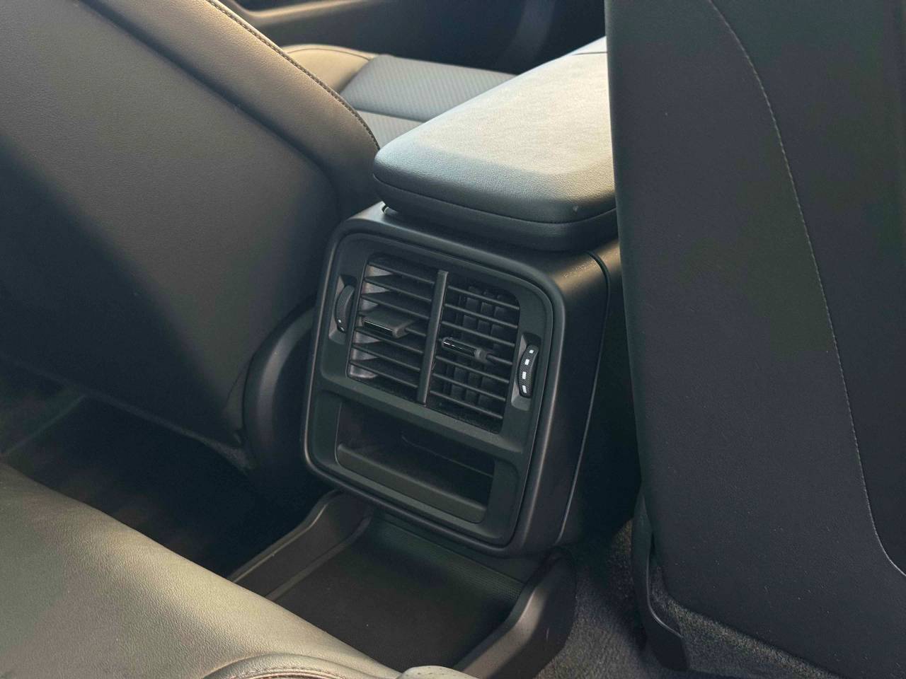 Used Porsche Taycan 2023 for sale - 77177184: Photo 30