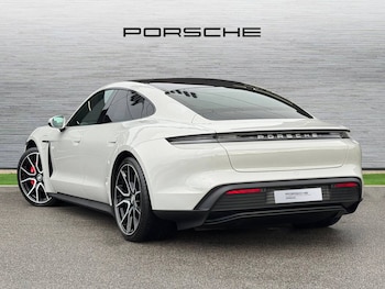 Used Porsche Taycan 2023 for sale - 77177184: Photo