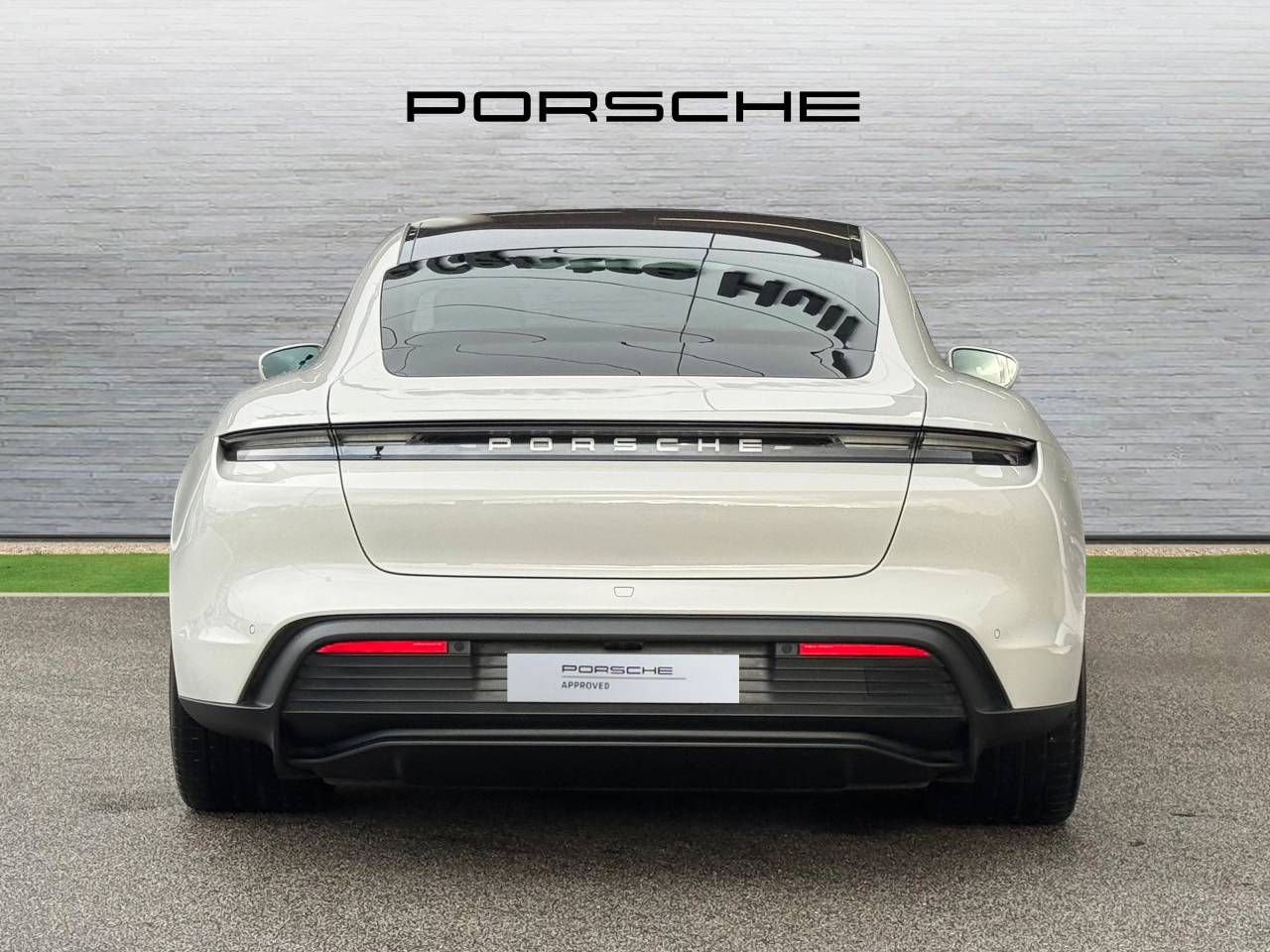 Used Porsche Taycan 2023 for sale - 77177184: Photo 8
