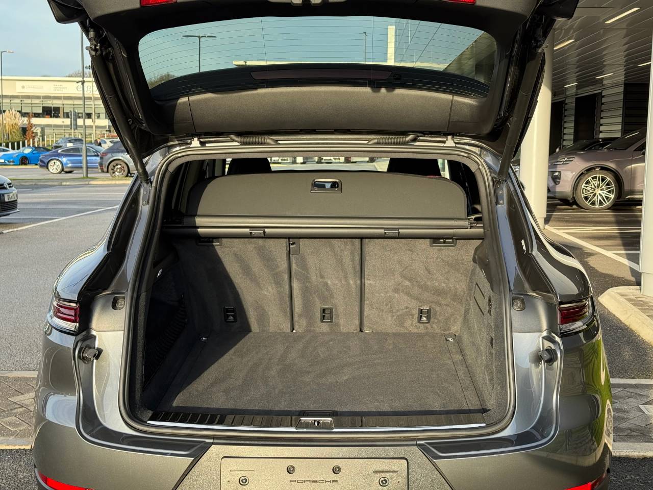 Used Porsche Cayenne 2024 for sale - 76837701: Photo 15