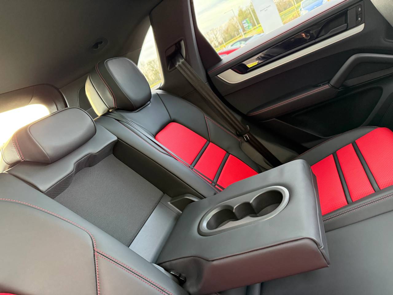 Used Porsche Cayenne 2024 for sale - 76837701: Photo 18