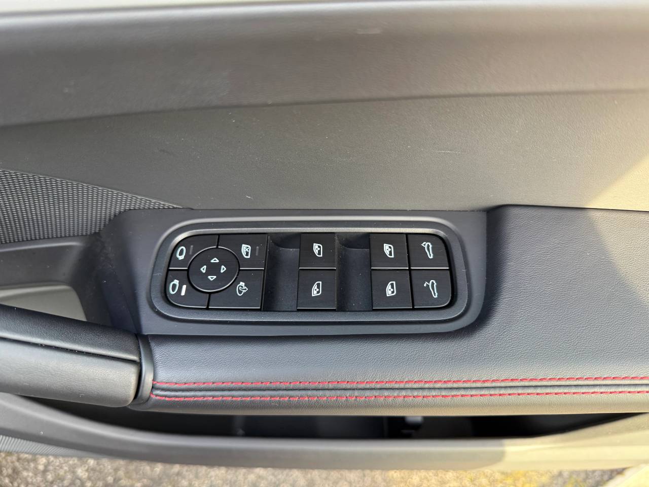 Used Porsche Cayenne 2024 for sale - 76837701: Photo 32