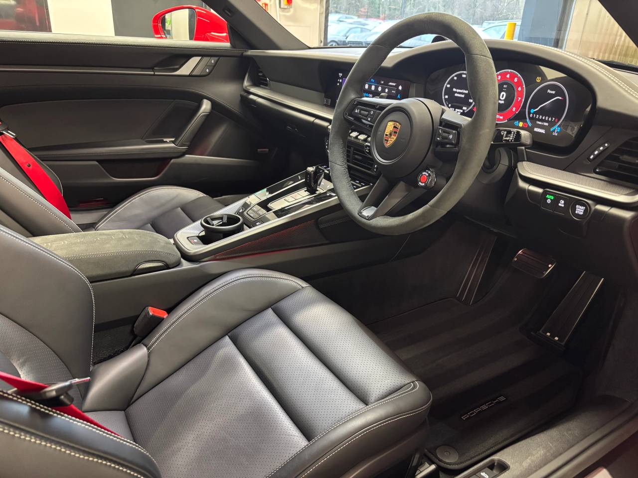 Used Porsche 911 2024 for sale - 77177313: Photo 4