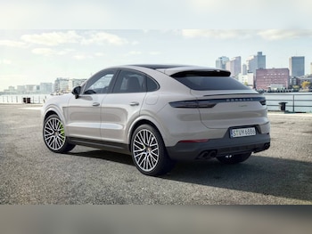 Used Porsche Cayenne 2022 for sale - 77239264: Photo