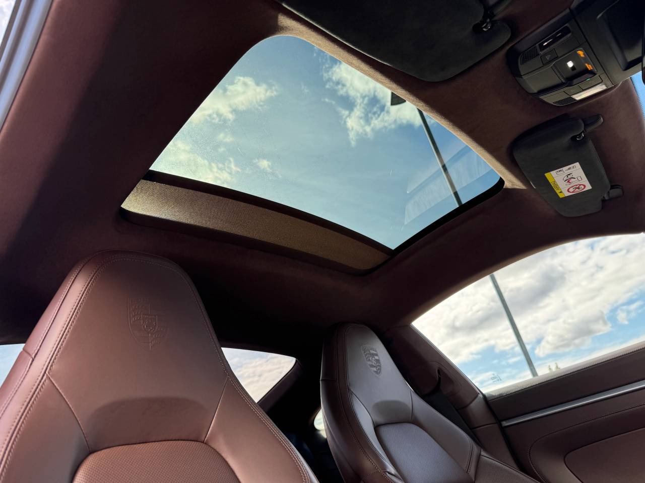 Used Porsche 911 2024 for sale - 76111385: Photo 25