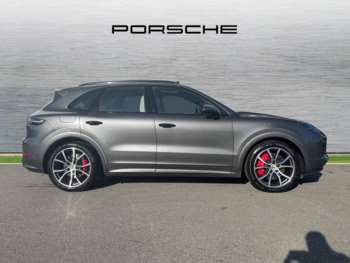 Used Porsche Cayenne 2020 for sale - 74312575: Photo