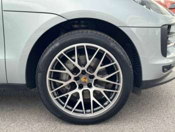 Used Porsche Macan 2021 for sale - 74910186: Photo