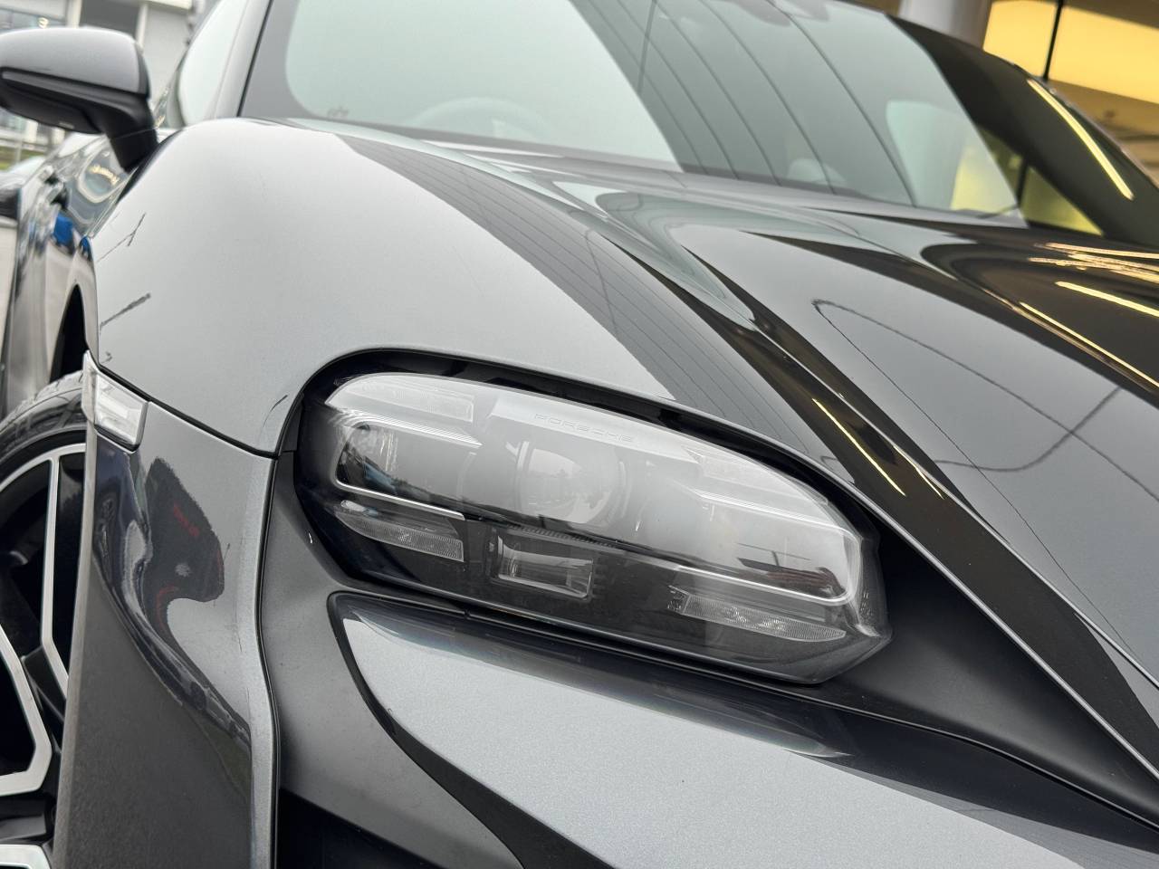 Used Porsche Taycan 2023 for sale - 77512218: Photo 10