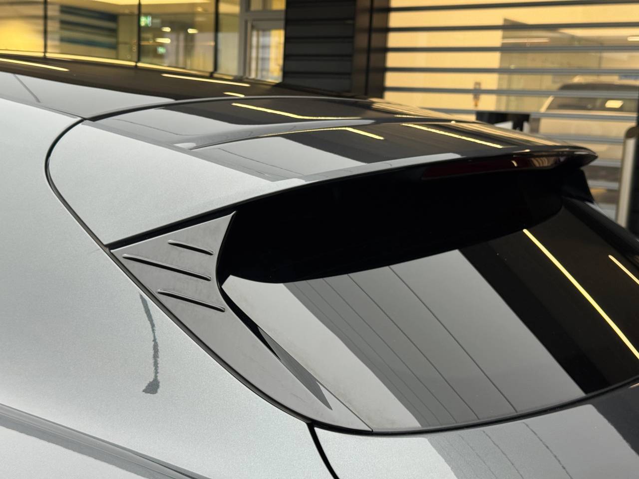 Used Porsche Taycan 2023 for sale - 77512218: Photo 14