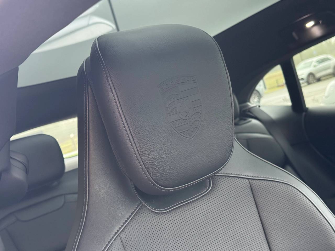 Used Porsche Taycan 2023 for sale - 77512218: Photo 22