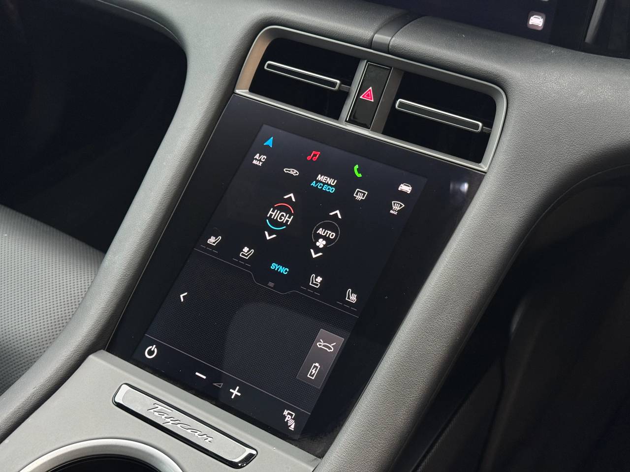 Used Porsche Taycan 2023 for sale - 77512218: Photo 26