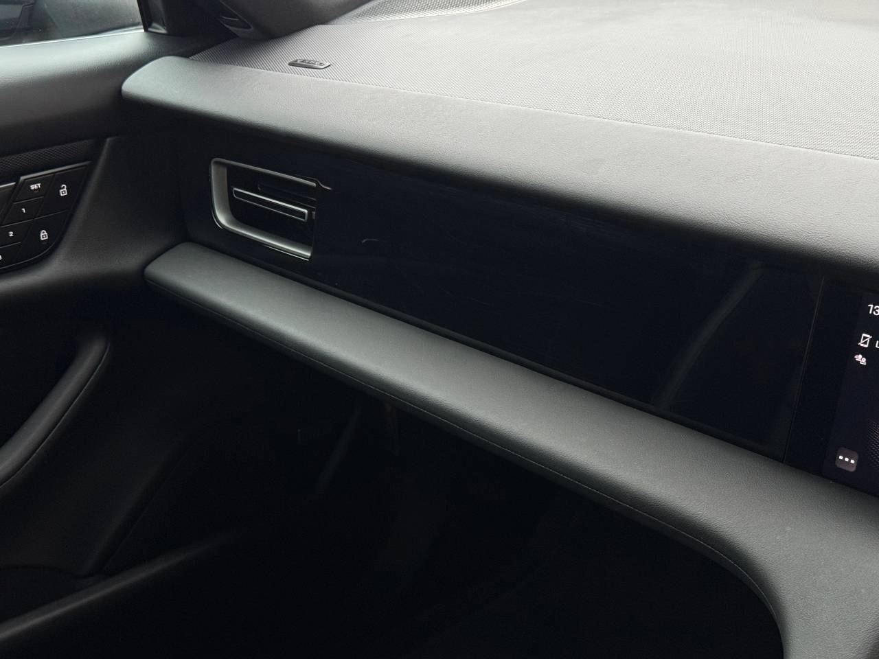 Used Porsche Taycan 2023 for sale - 77512218: Photo 29