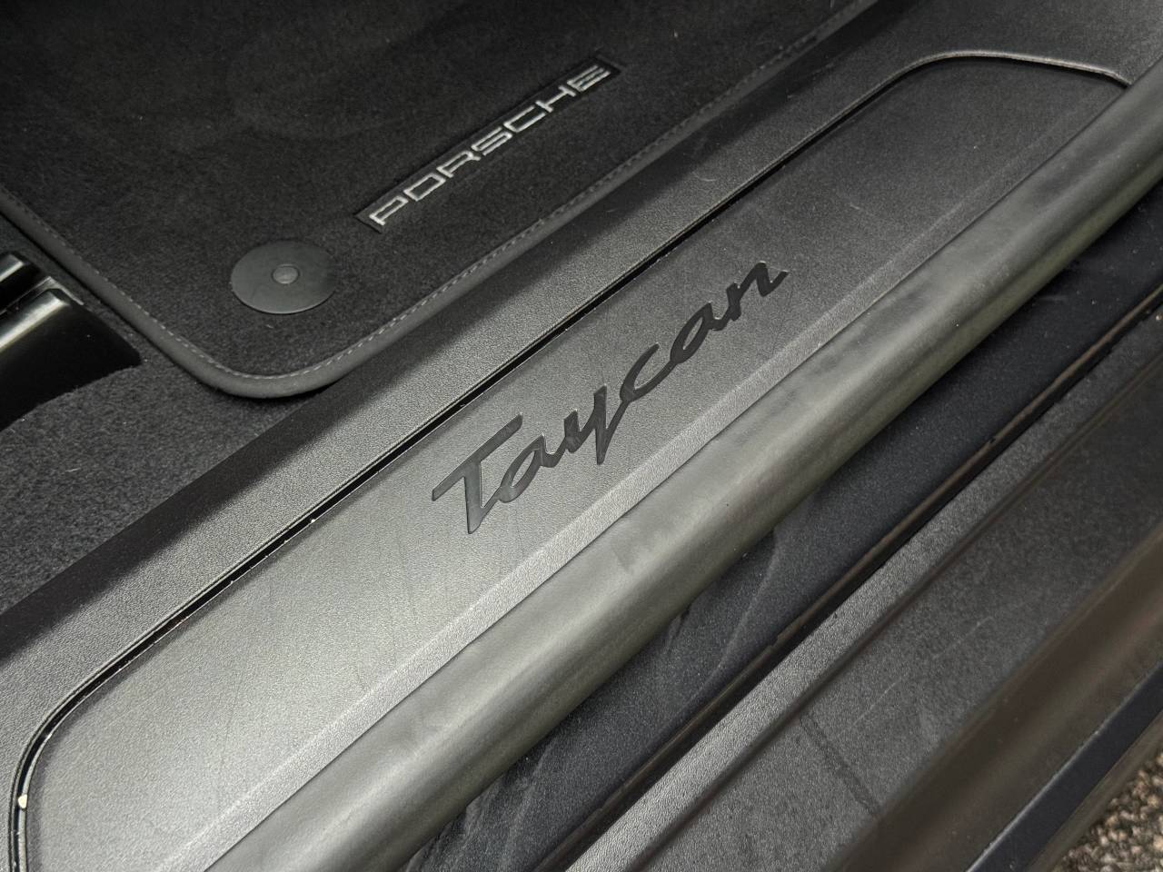 Used Porsche Taycan 2023 for sale - 77512218: Photo 32