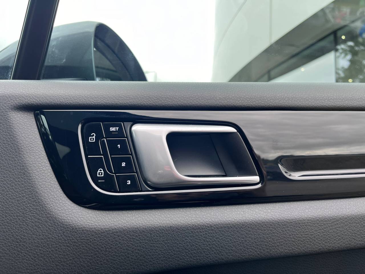 Used Porsche Cayenne 2020 for sale - 76216689: Photo 27