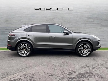 Used Porsche Cayenne 2020 for sale - 76216689: Photo 2