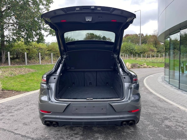 Used Porsche Cayenne 2020 for sale - 76216689: Photo 9