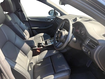 Used Porsche Macan 2025 for sale - 79035048: Photo