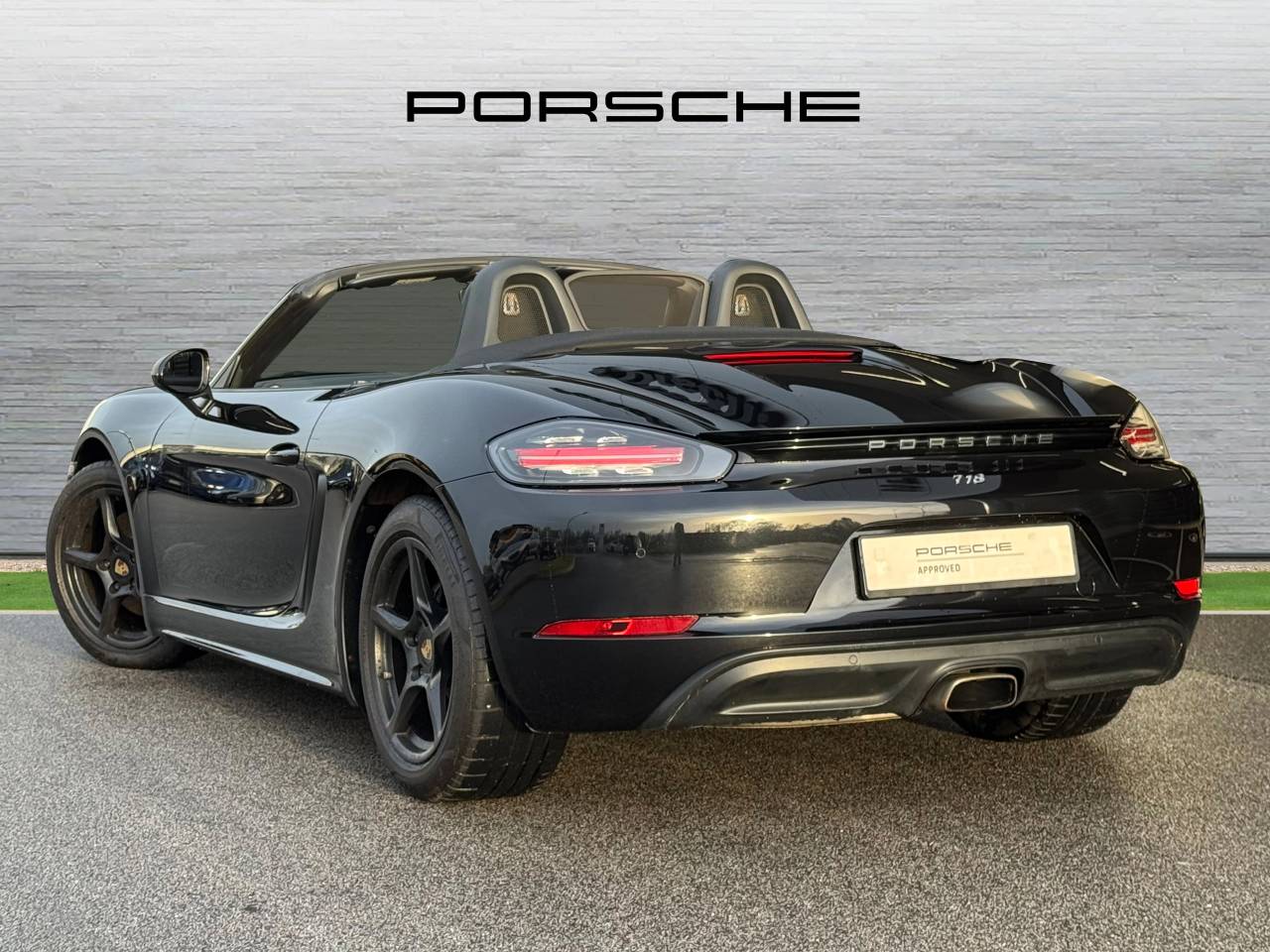 Used Porsche Boxster 2017 for sale - 77177396: Photo 3