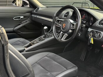 Used Porsche Boxster 2017 for sale - 77177396: Photo