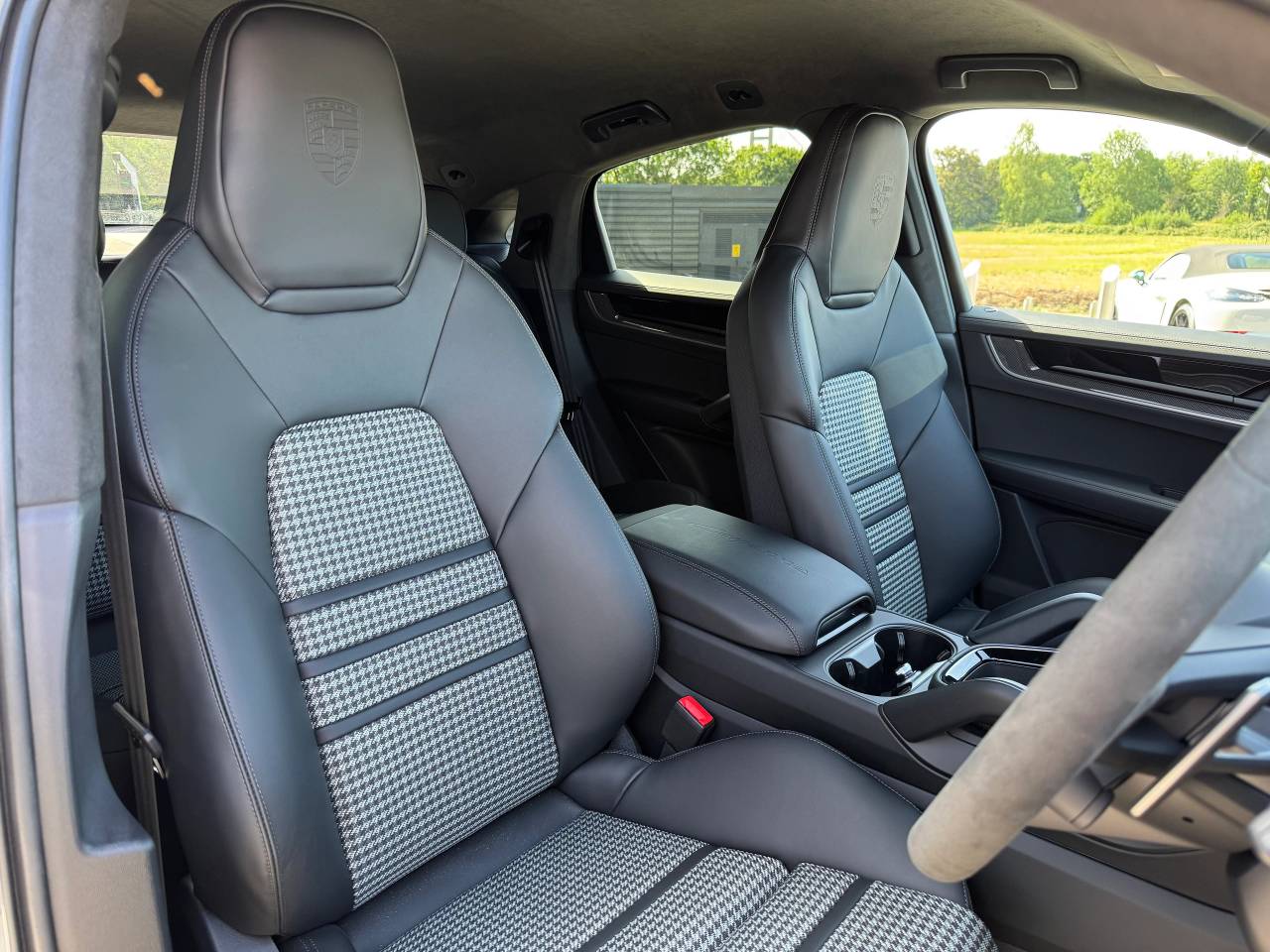 Used Porsche Cayenne 2025 for sale - 76216669: Photo 5