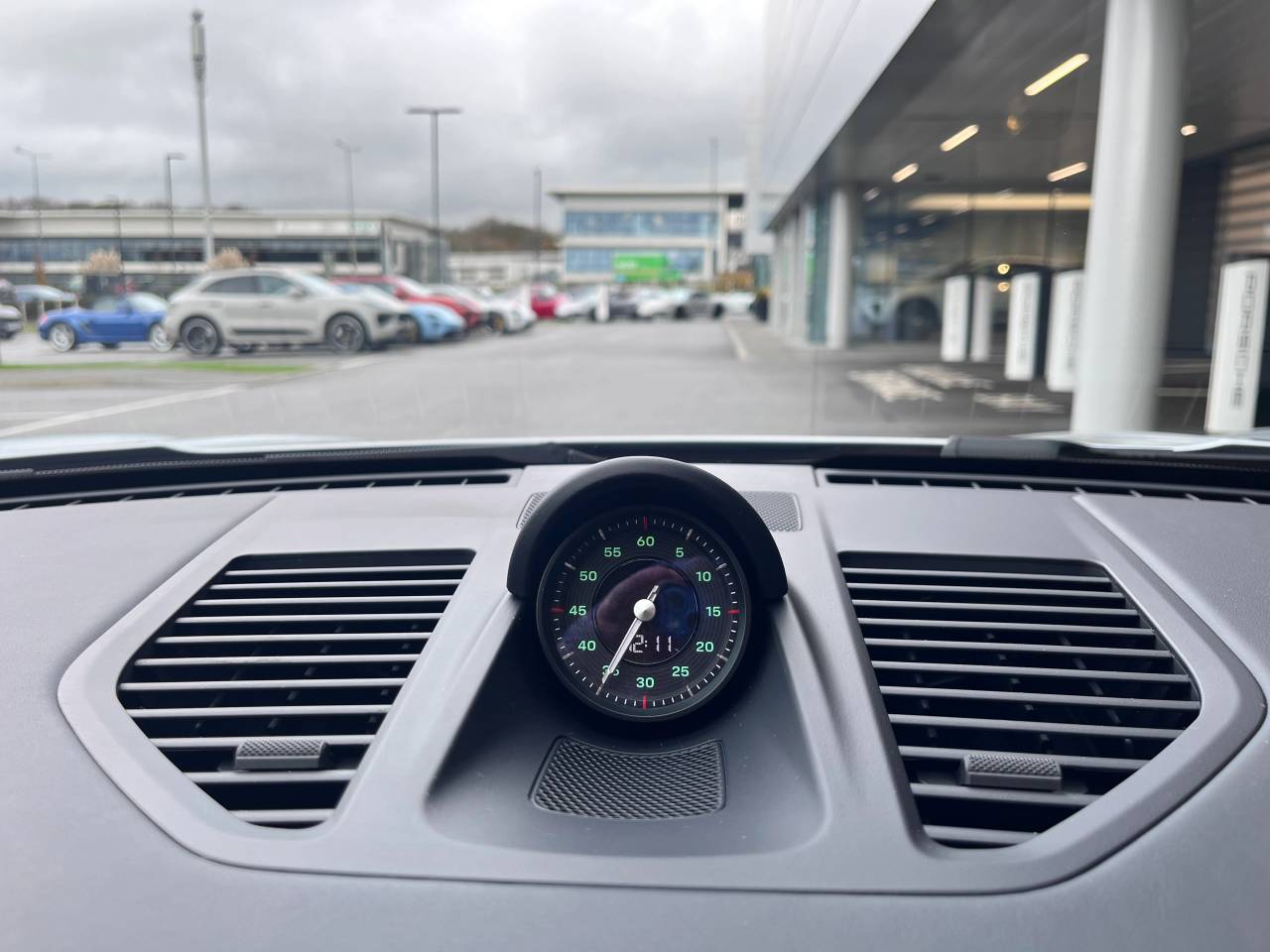 Used Porsche 911 2025 for sale - 76609253: Photo 24