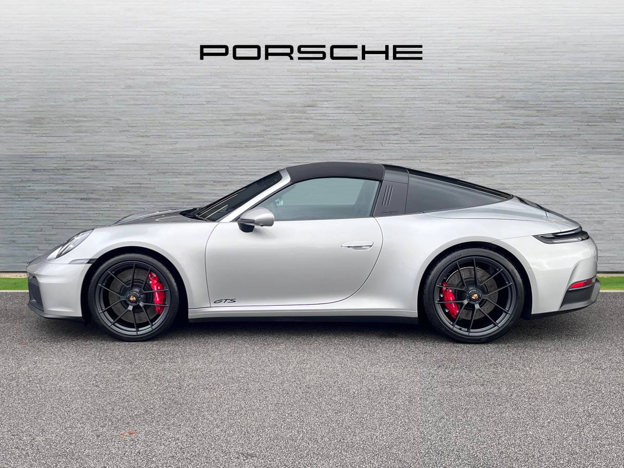 Used Porsche 911 2025 for sale - 76609253: Photo 8
