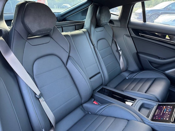 Used Porsche Panamera 2024 for sale - 76216615: Photo 25