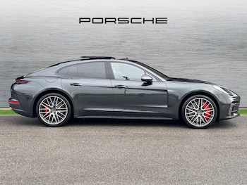 Used Porsche Panamera 2024 for sale - 76216615: Photo 2