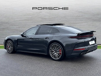 Used Porsche Panamera 2024 for sale - 76216615: Photo 3