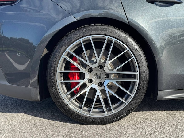 Used Porsche Panamera 2024 for sale - 76216615: Photo 6