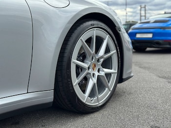 Used Porsche 911 2024 for sale - 75742480: Photo