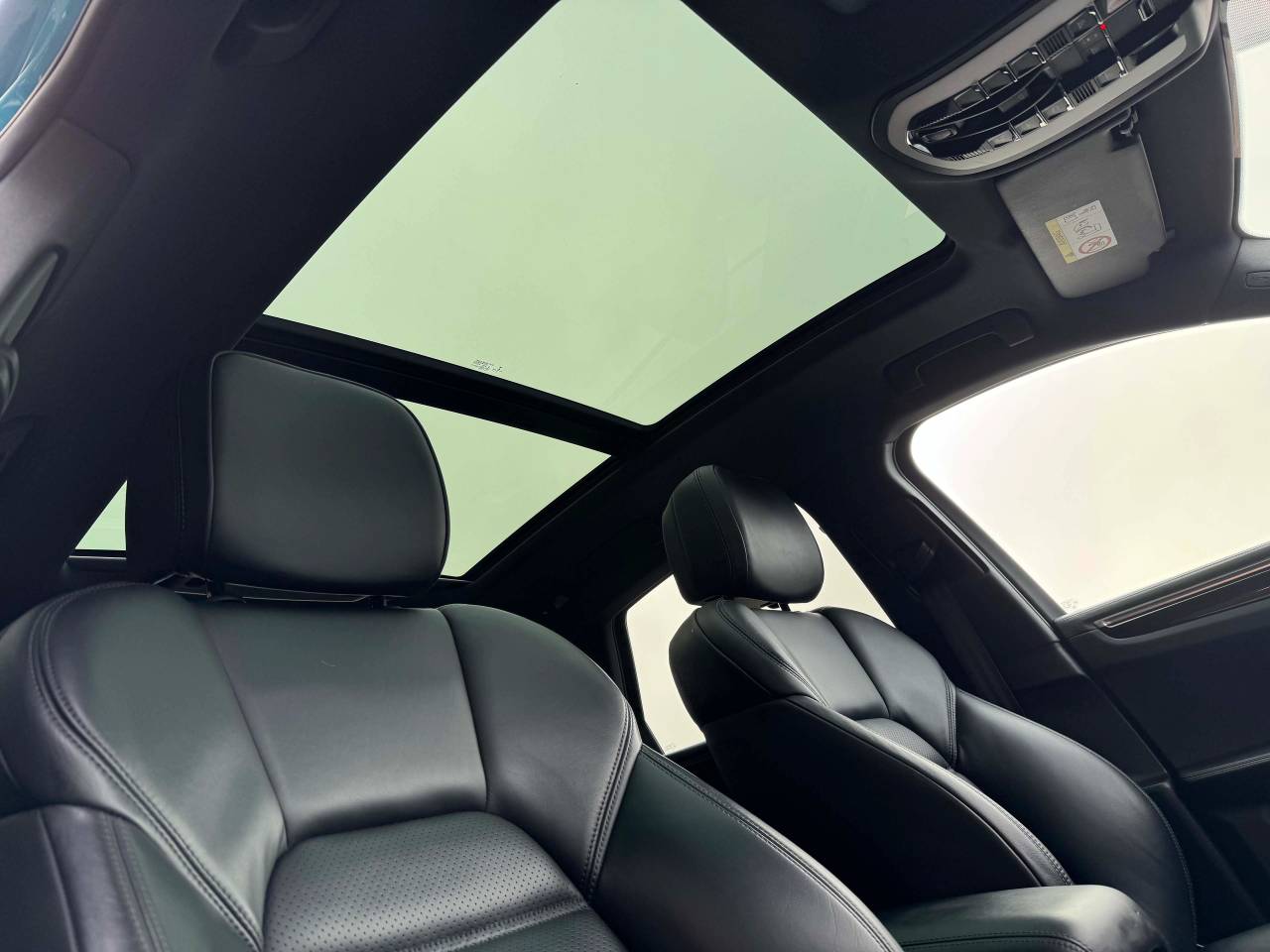 Used Porsche Macan 2019 for sale - 77512223: Photo 22