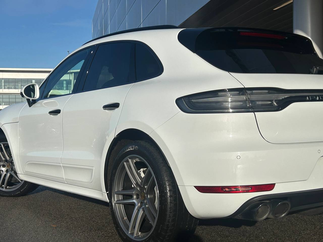 Used Porsche Macan 2020 for sale - 77397120: Photo 20