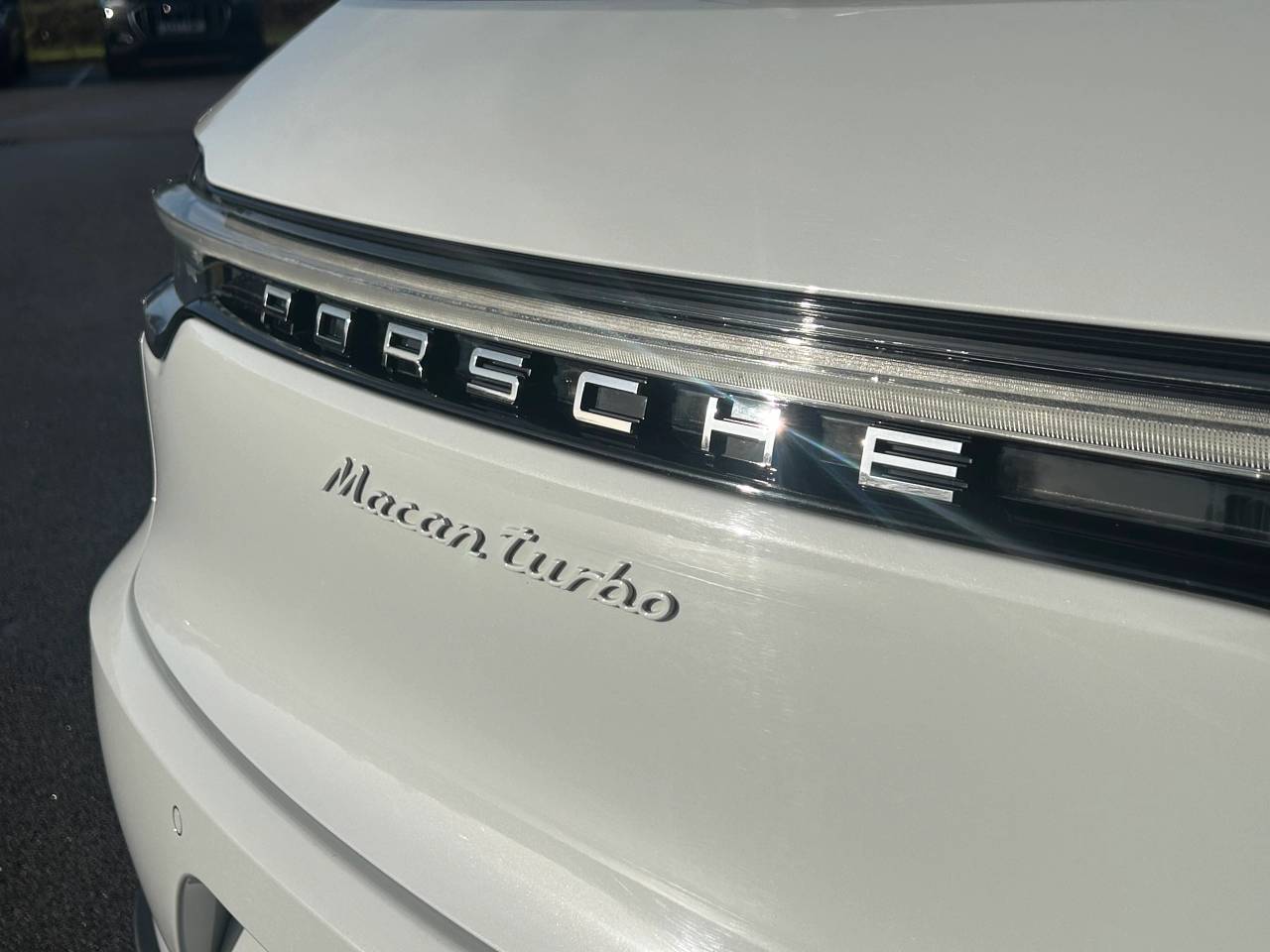 Used Porsche Macan 2020 for sale - 77397120: Photo 21
