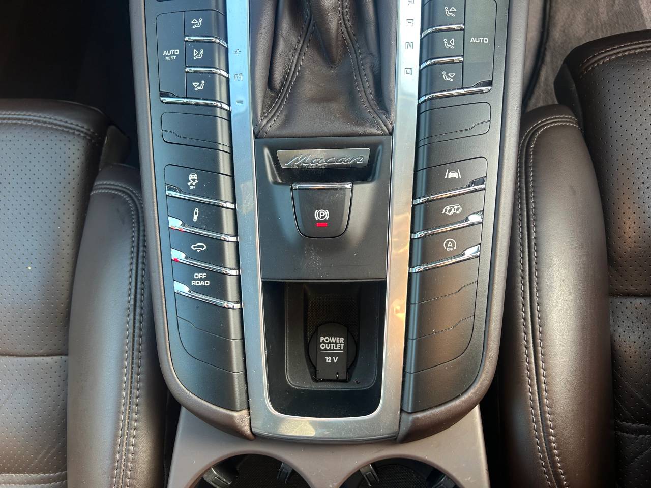 Used Porsche Macan 2020 for sale - 77397120: Photo 48