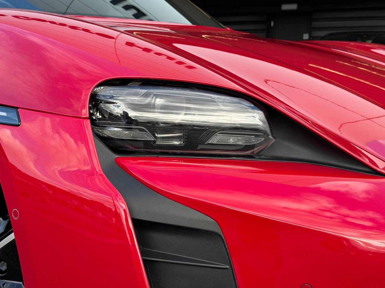 Used Porsche Taycan 2021 for sale - 76110860: Photo 14