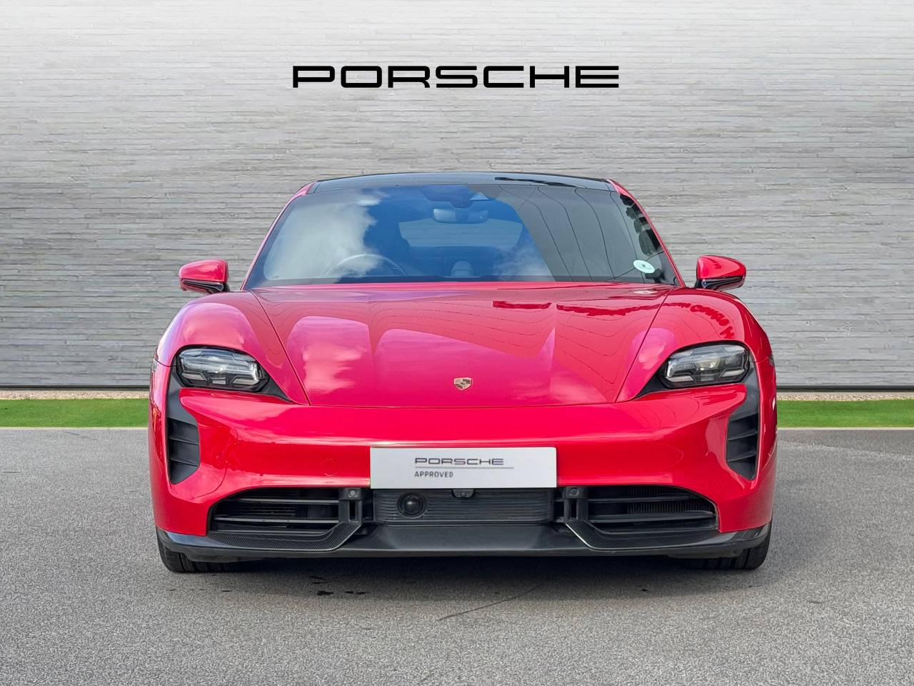 Used Porsche Taycan 2021 for sale - 76110860: Photo 5