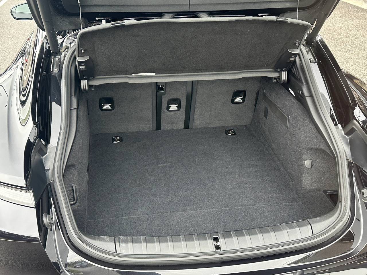 Used Porsche Taycan 2022 for sale - 77176719: Photo 15