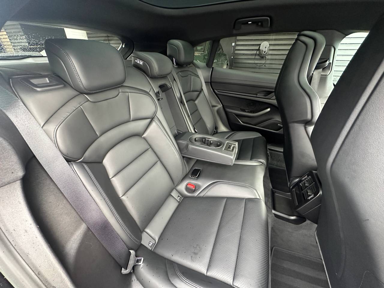 Used Porsche Taycan 2022 for sale - 77176719: Photo 27