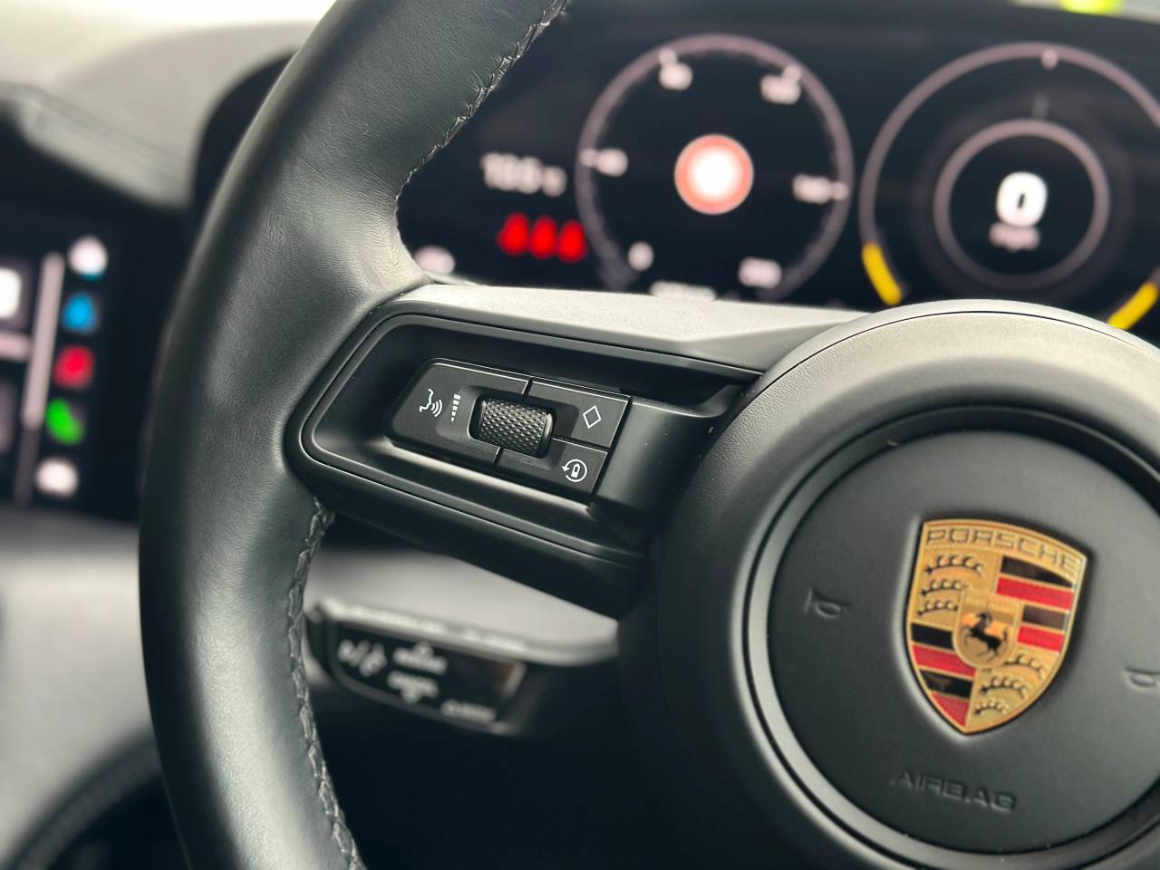 Used Porsche Taycan 2022 for sale - 77176719: Photo 36