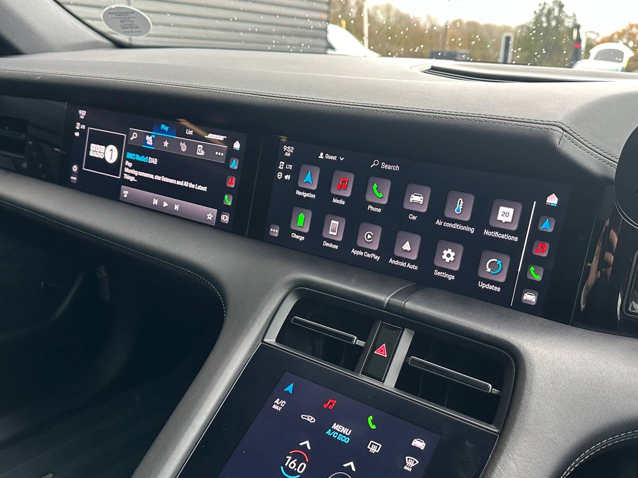 Used Porsche Taycan 2022 for sale - 77176719: Photo 39