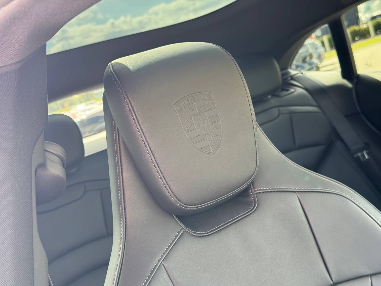 Used Porsche Taycan 2025 for sale - 76110552: Photo 31