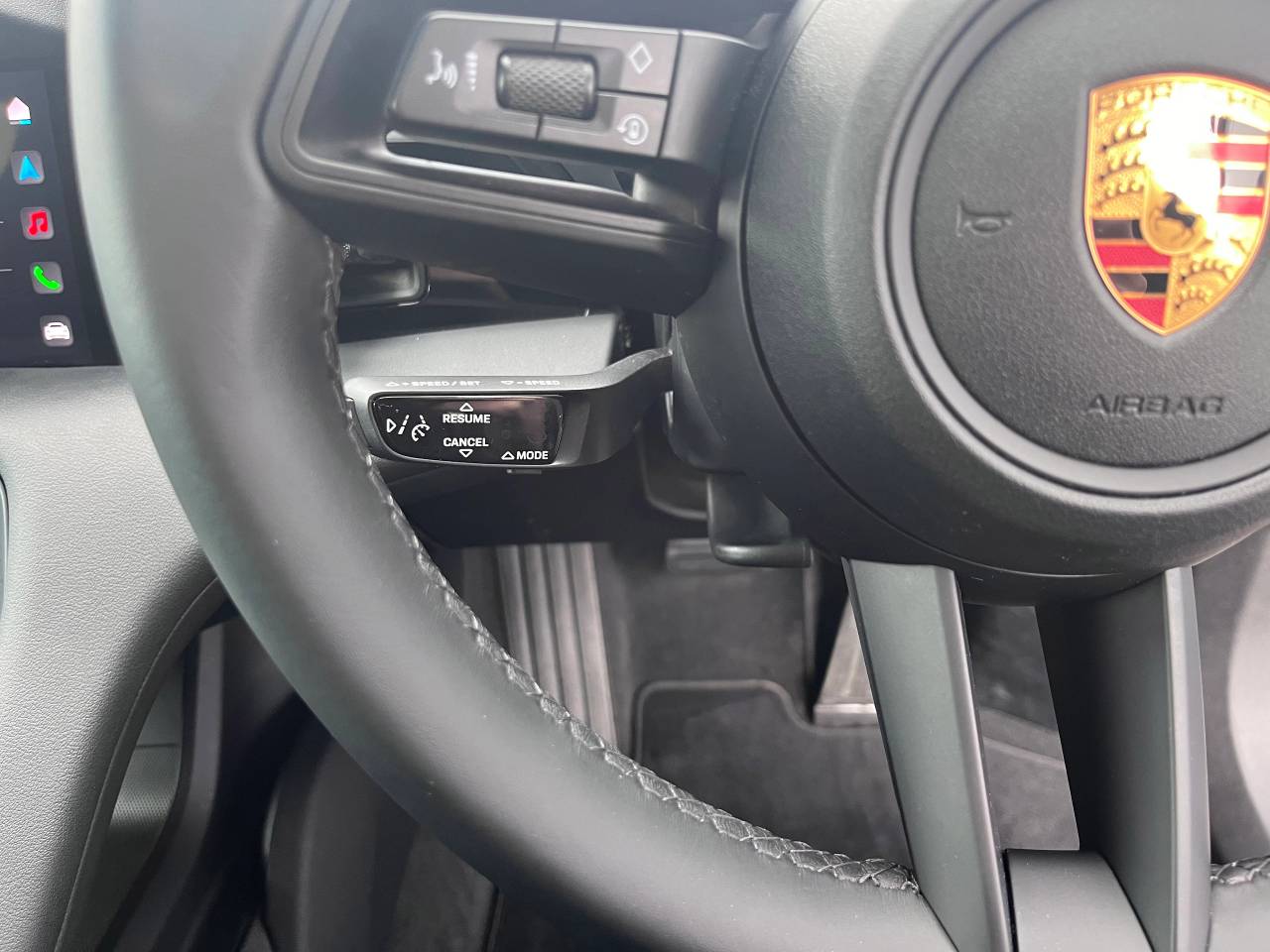 Used Porsche Taycan 2022 for sale - 76309317: Photo 23