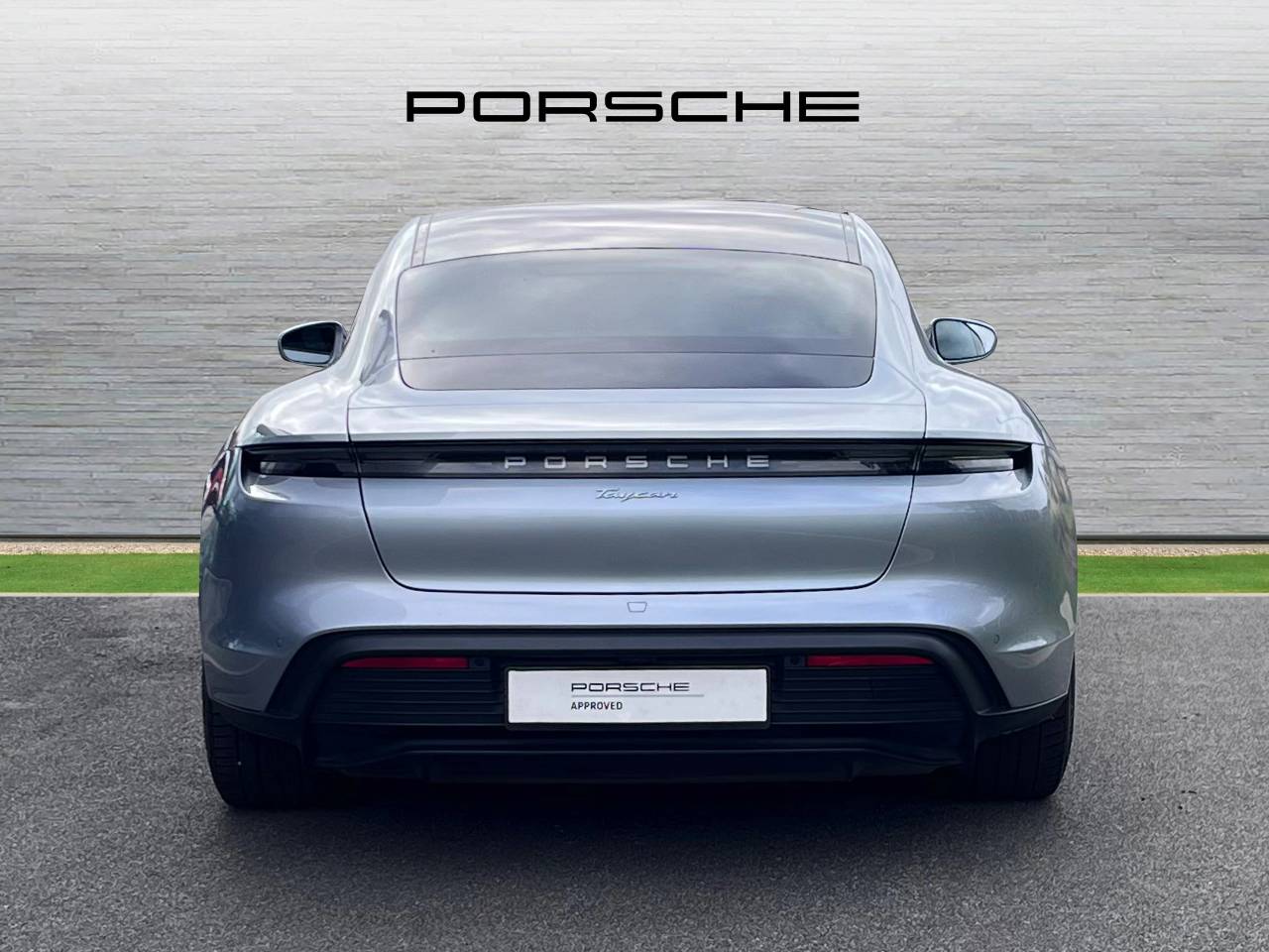 Used Porsche Taycan 2022 for sale - 76309317: Photo 6