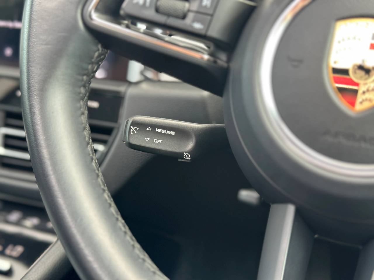 Used Porsche Macan 2023 for sale - 76848981: Photo 22